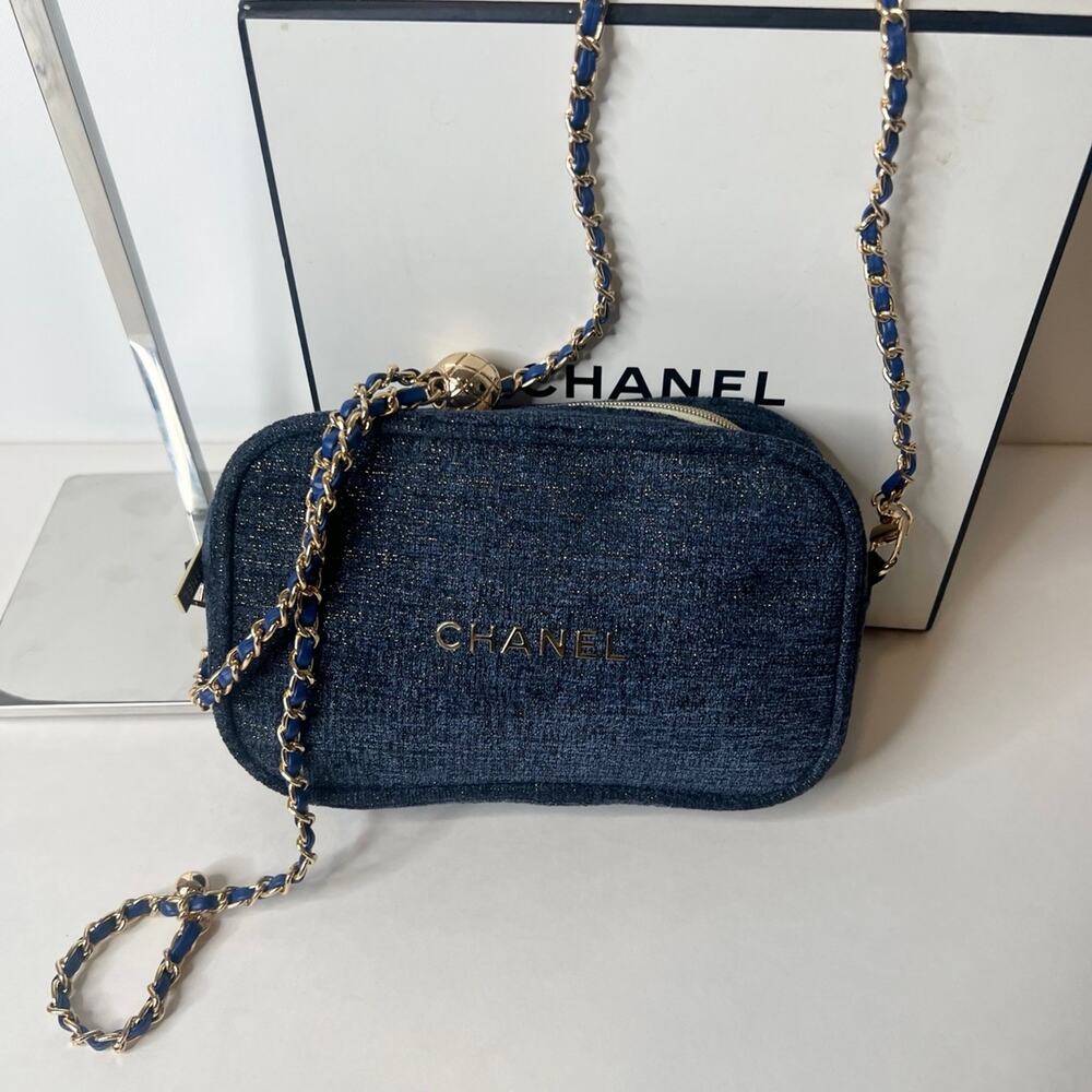 Chanel beauty blue makeup bag cosmetic chain holiday pouch crossbody purse CC